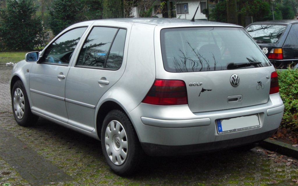 vw_golf_iv_1-6_1997-2003_rear_mj